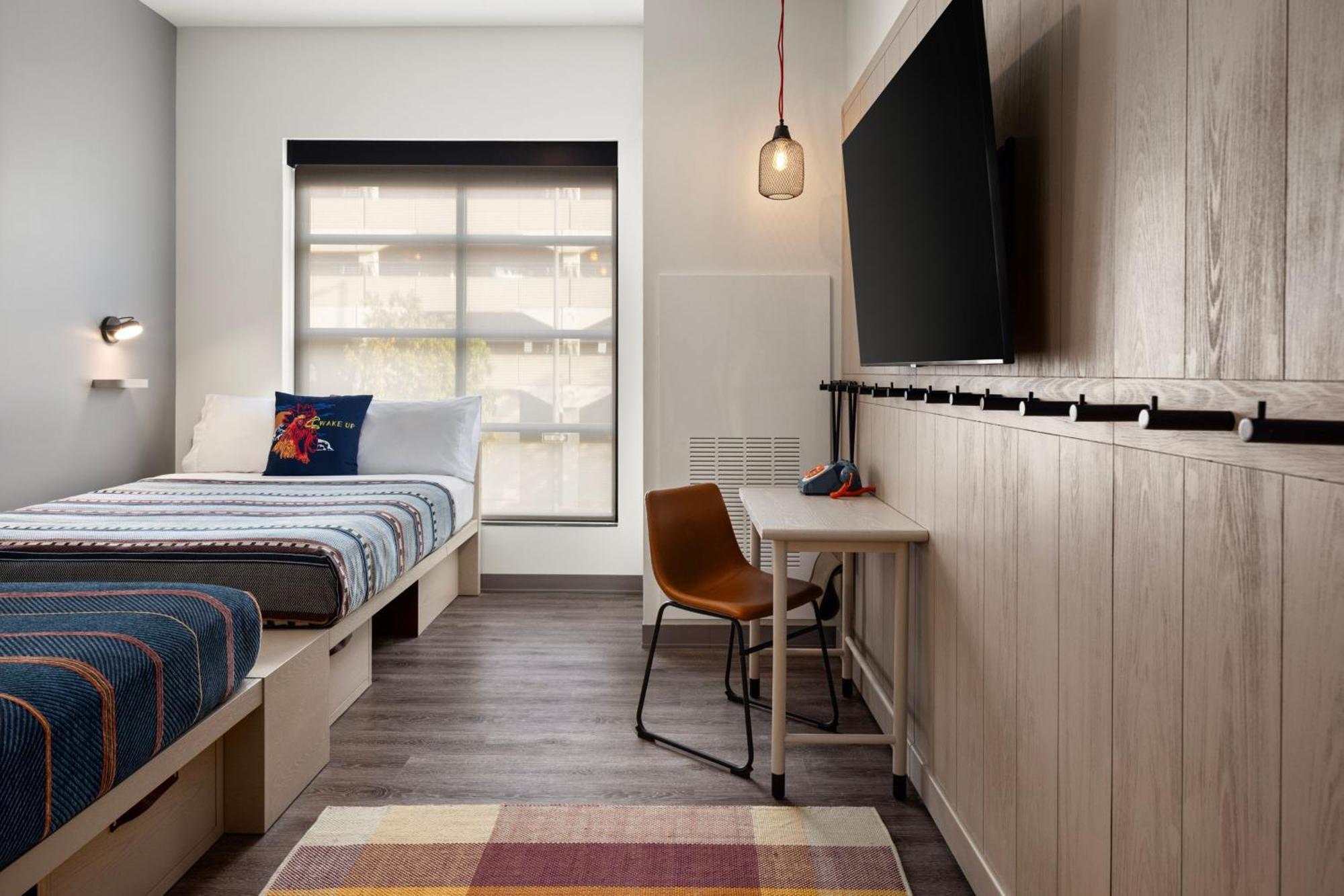 Moxy Omaha Downtown Hotel Exterior photo